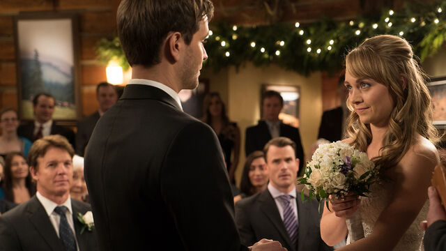 File:818-Written-in-Stone-amy-and-ty-38770193-1280-720.jpg