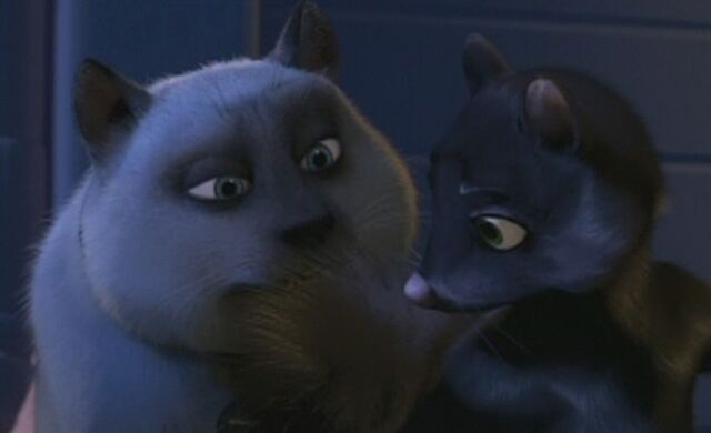 File:Overthehedge05.jpg