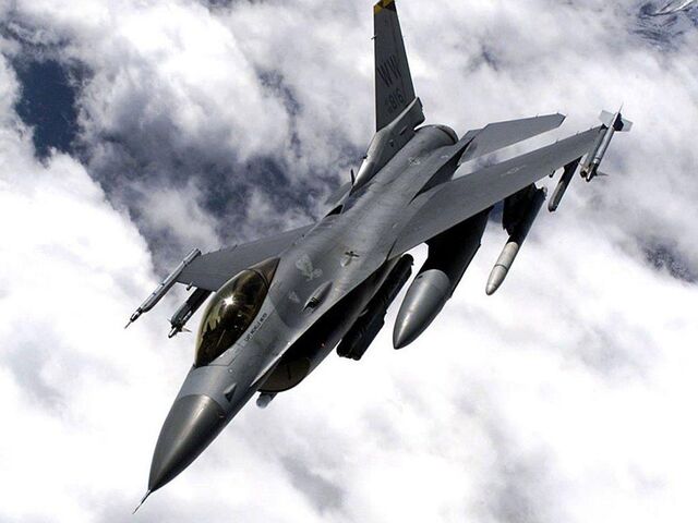 File:Fighter jet.jpg