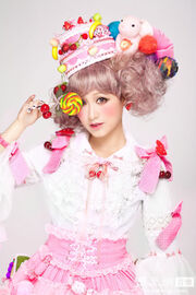 Qian Lin, Linlin-390734.jpg