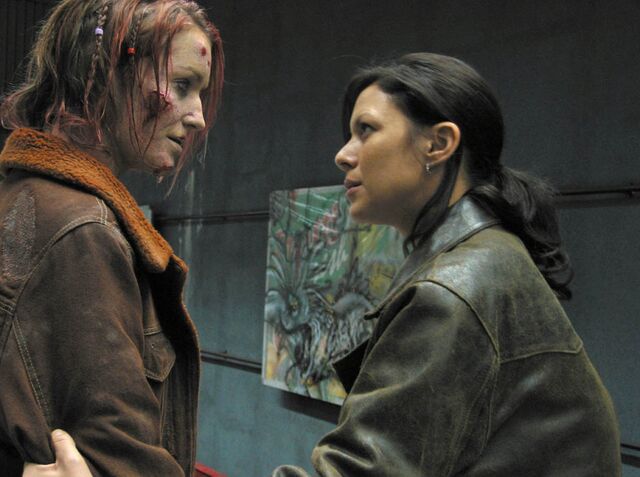 File:Hellraiser-deader-kari-wuhrer-dvd-04-g.jpg