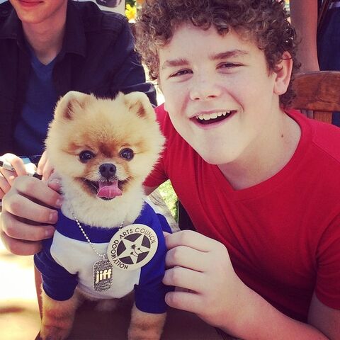 File:SEANANDAPUPPY.jpg