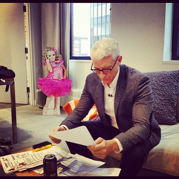 Image Anderson Cooper in office with Honey Boo Boo cutout.jpg Here Comes Honey Boo Boo Wiki