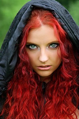 File:RedHairGreenEyes.jpg