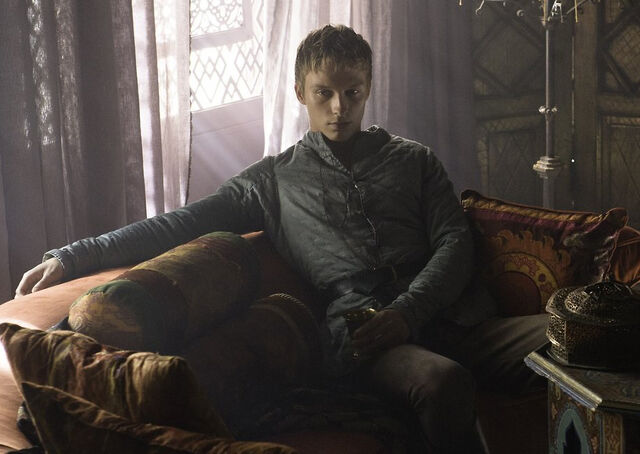 Archivo:Olyver HBO.jpg