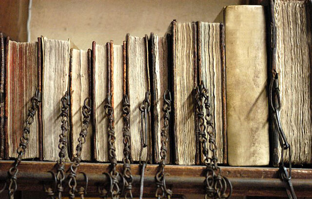 Archivo:Libros HBO.jpg