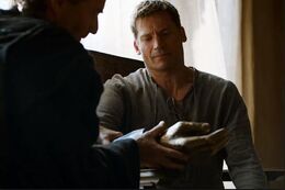 Jaime mano de oro HBO.jpg
