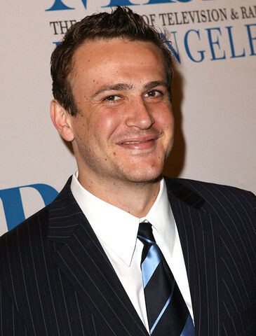File:JasonSegel 01.jpg