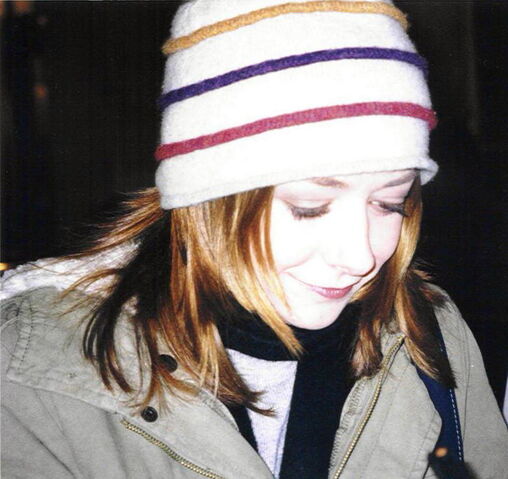File:Alyson Hannigan-1717.jpg
