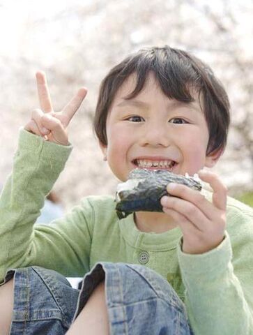 File:V-sign Hideki Yoshihara.jpg