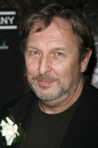 File:Mark wing davey.jpg