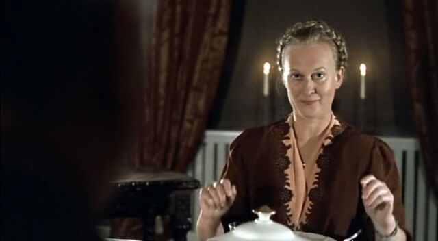 File:Wife Ilse Grawitz.jpg
