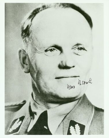 File:Hans Baur Pilot.jpg