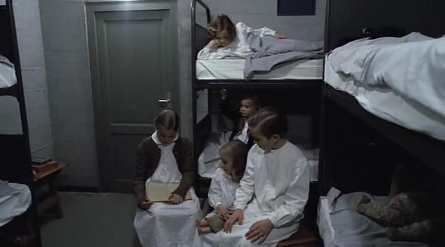 File:Children storytelling.jpg