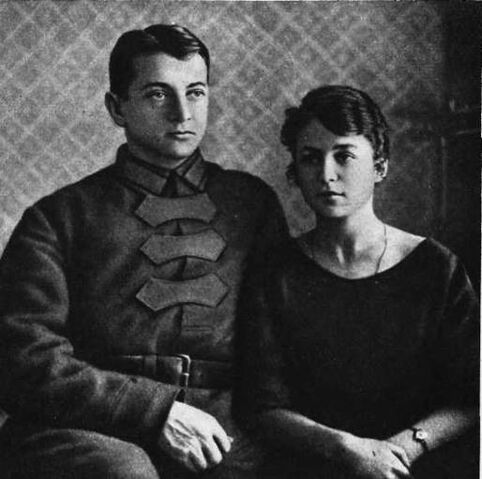 File:Tukhachevsky And Nina.jpg