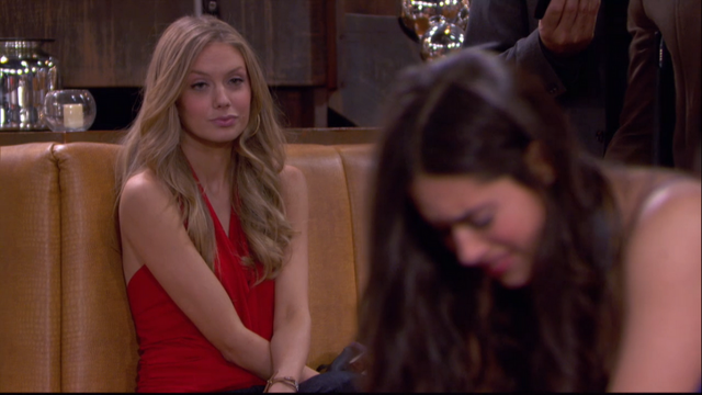 File:Chloe glass ep 23.png