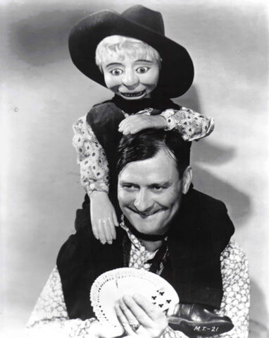 File:Still Elmer cards.jpg