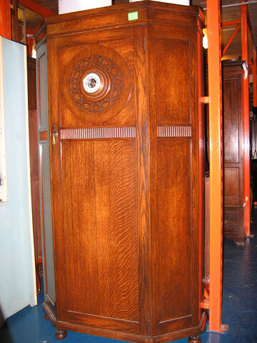 File:Antique Wardrobe.jpg
