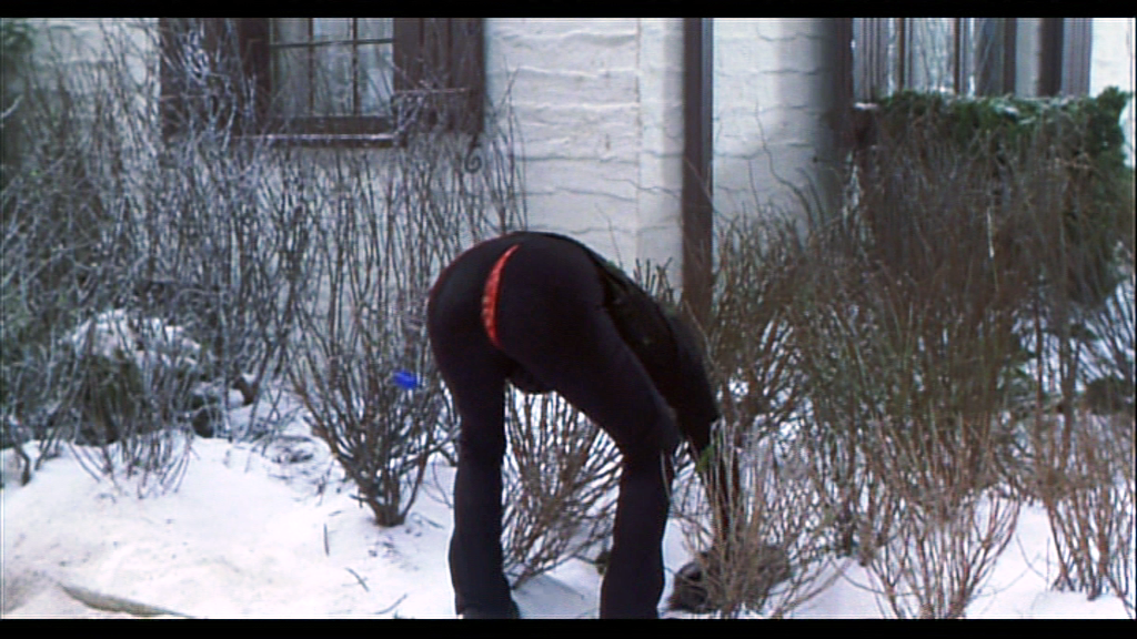 Image - Alice Rips her Pants.png | Home Alone Wiki ...
