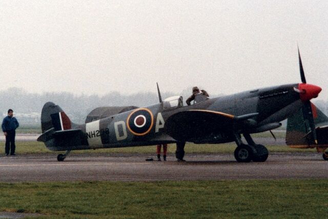 File:Supermarine Spitfire 1985.jpg