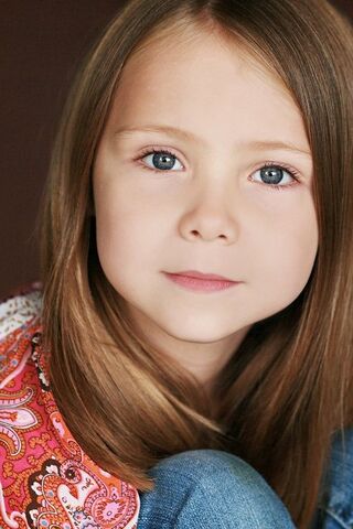 File:Eva Lever.jpg