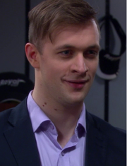 Harald smiler