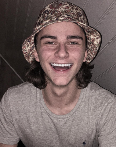 Fil:Henrik Robbestad.png