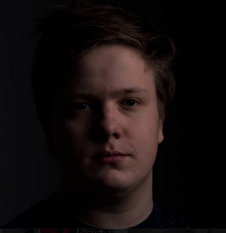 Fil:Marcus Lauvik Salvesen.png