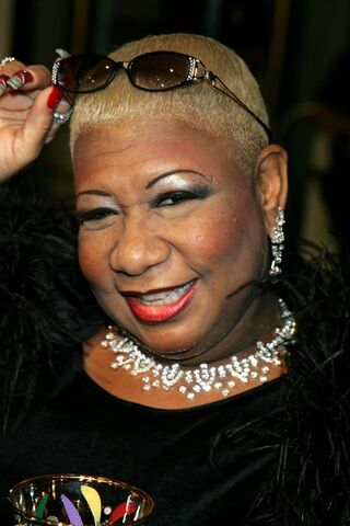 File:Luenell.jpg