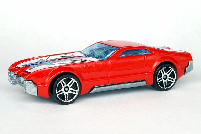 File:CCM Red - 7012cf.jpg