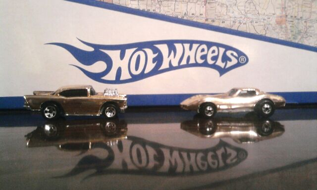 File:Gold wheels.jpg