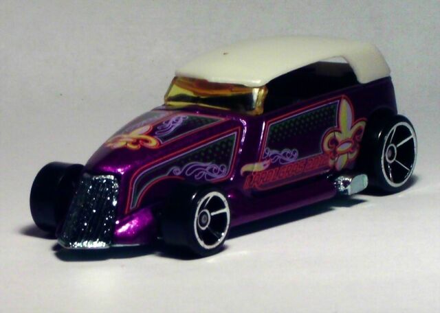 File:Mardi Gras Phaeton.jpg