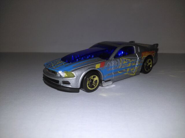 File:Hot wheels 13 mustang.jpg