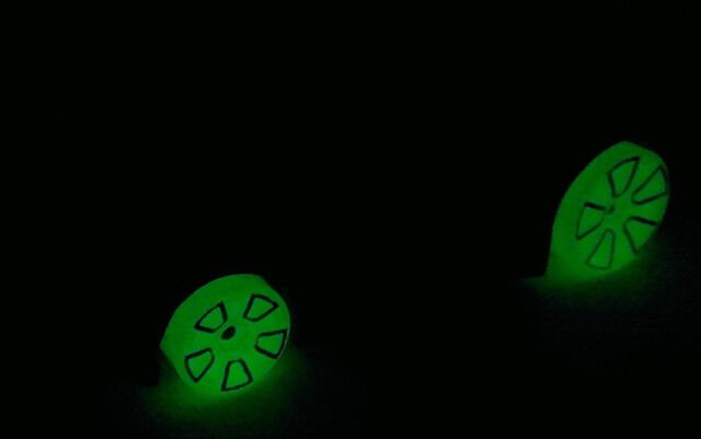 File:ChicaneDHP80Glow.jpg
