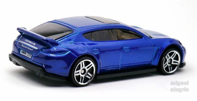 File:Porsche Panamera-2014.jpg