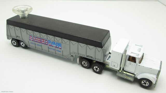 File:White Grain Trailer-24696.jpg