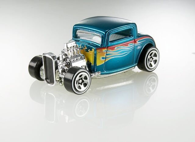 File:1932 Ford Aqua.jpg