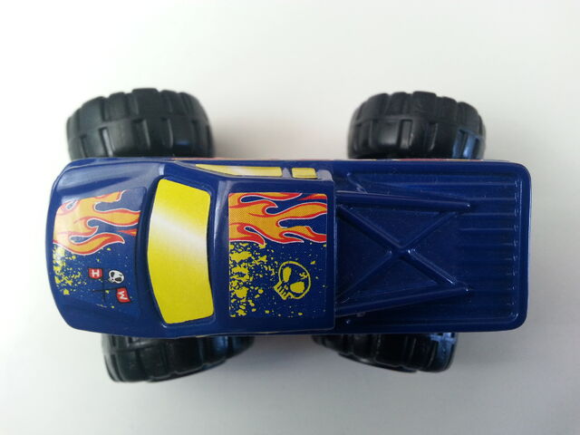File:Monster Truck 4-wheel steering.jpg