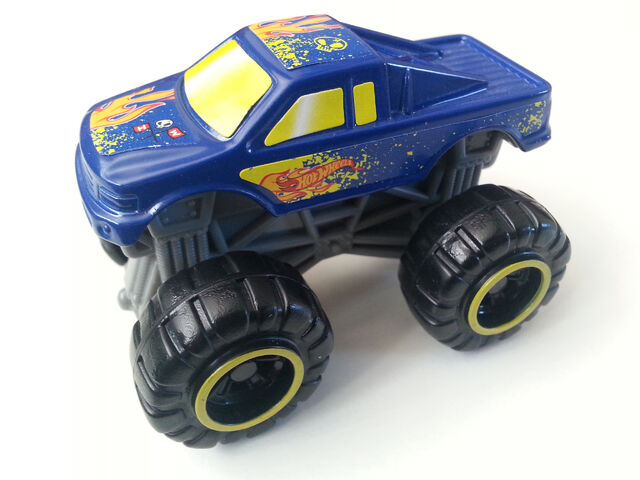 File:Monster Truck side.jpg
