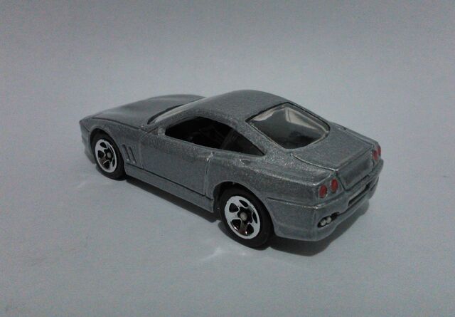 File:Ferrari maranello - 2007.jpg