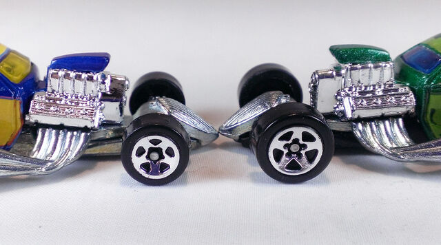 File:QMCoupeWheelCompare.jpg