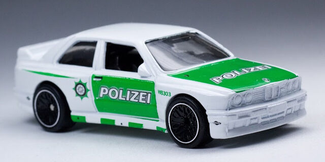 File:'92 BMW M3.jpg