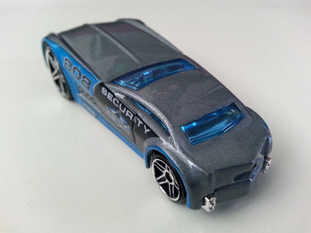 File:Cadillac V-16 Concept (Hardnoze) 1 rear.jpg