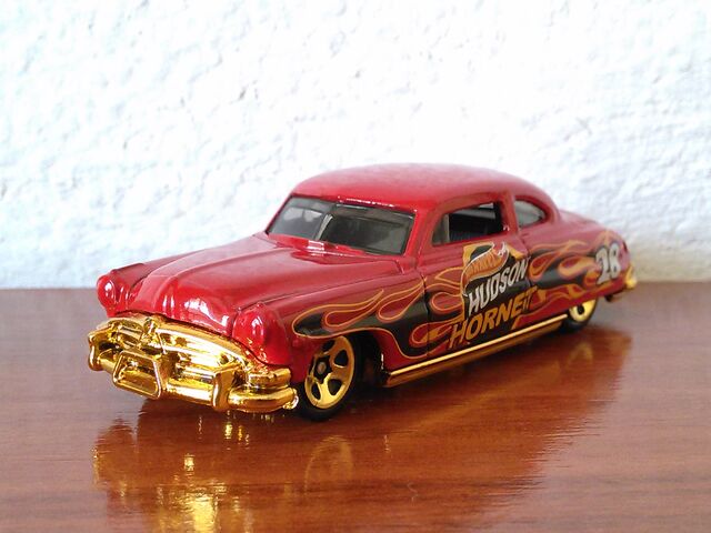 File:Hudson-flames-2015 hw.jpg