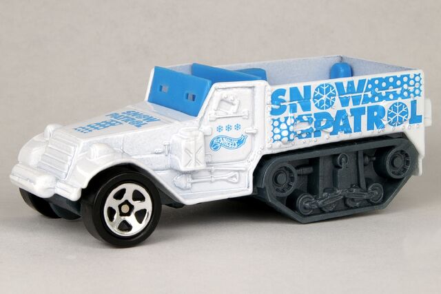 File:White Swingfire - B6420df.jpg