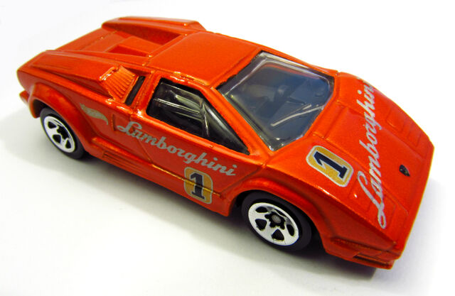 File:Countach 2002 Orange 196.jpg