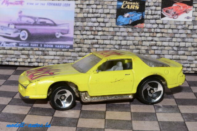 File:Chevrolet Camaro Z28.jpeg