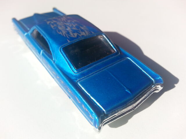 File:'65 Pontiac Bonneville rear.jpg