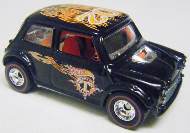 File:Mini - 02 TH.jpg