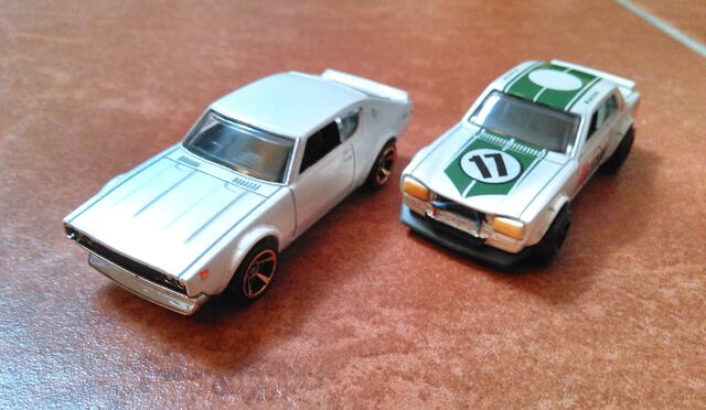 File:Hot Wheels Classics Skylines.jpg